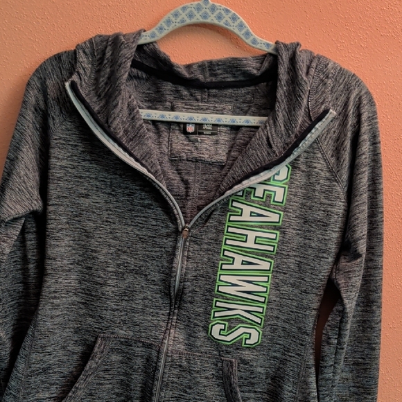 NFL Team  Seahawks Apparel Women's Gray Hoodie - Picture 2 of 5
